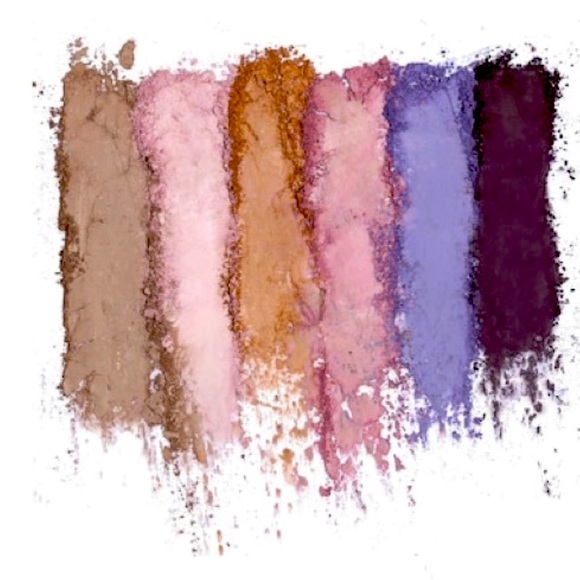 Sweater Weather Brand New Unused Eyeshadow Palette by Dominique Cosmetics - Picture 1 of 6